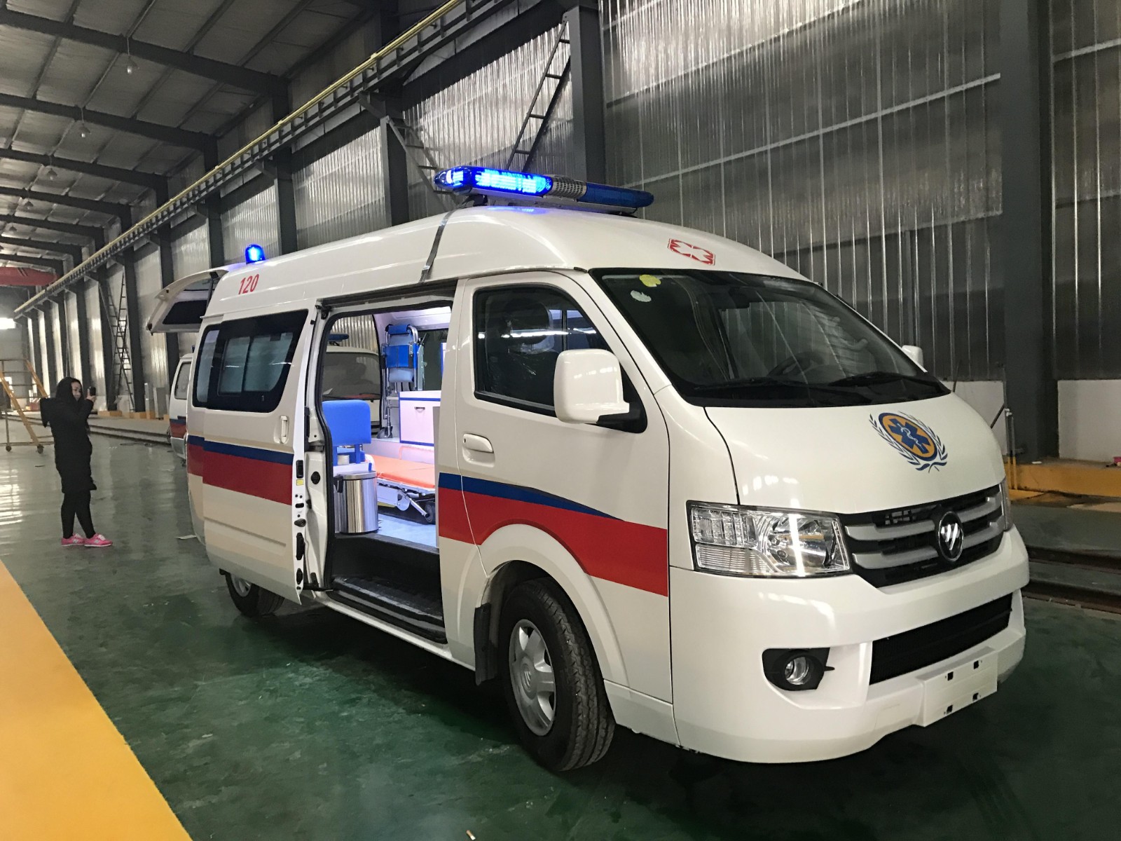 砚山县救护车转院